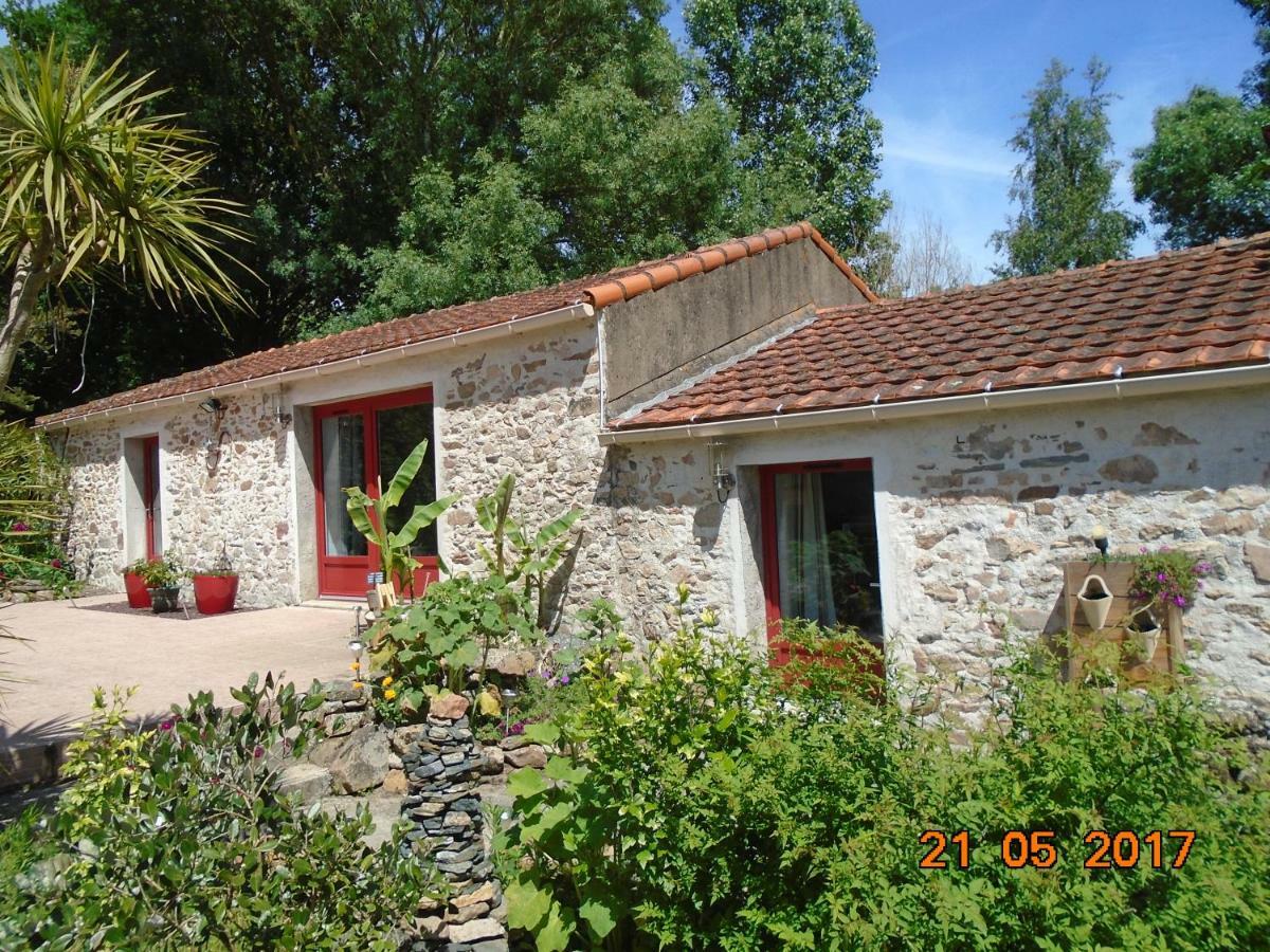 Saint-Viaud Les Trois Etangs B&B 외부 사진